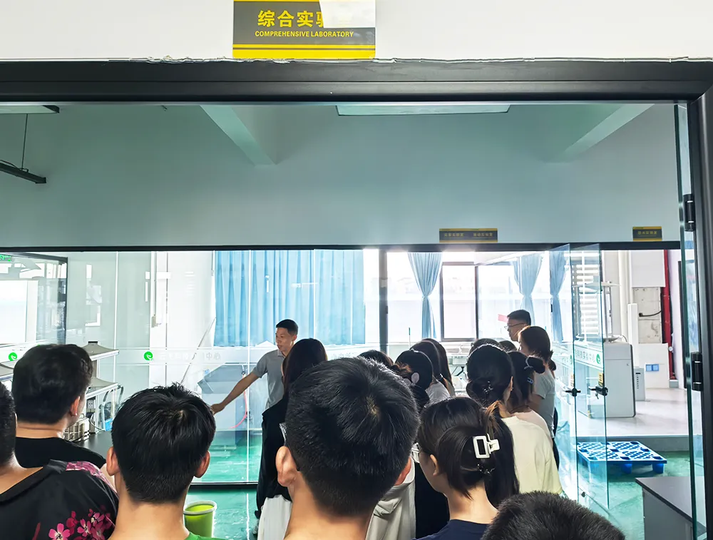 ���ϿƼ���W�@ˇ�cֲ���WԺ�����W�R���w�Ƽ����^�W��